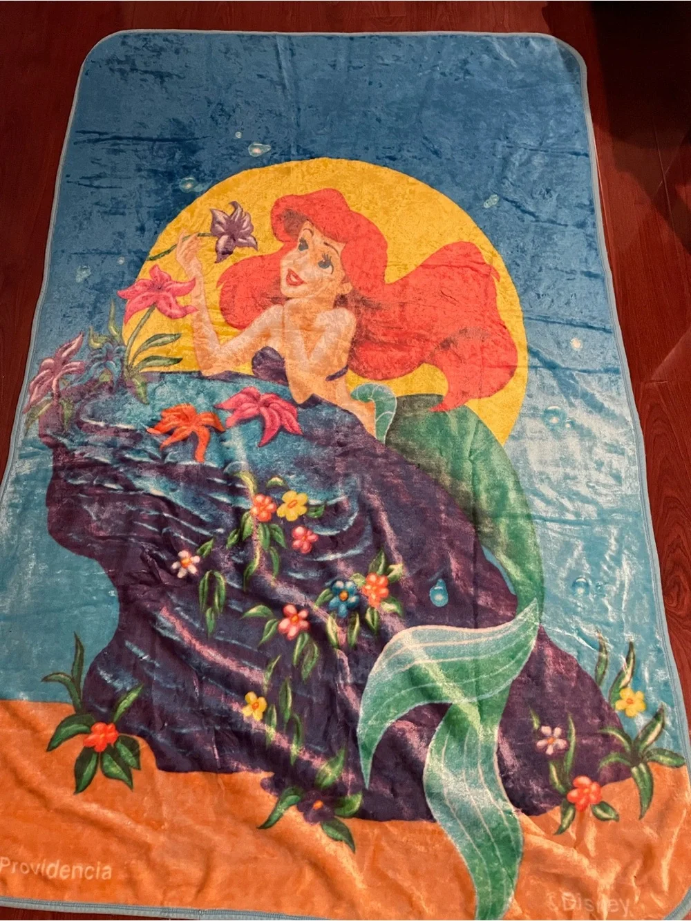 Twin size vintage little mermaid blanket